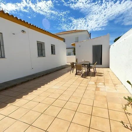 Preciosa Independiente 100metros Playa 10personas, Free Parking, Fully Renovated Now Holiday home