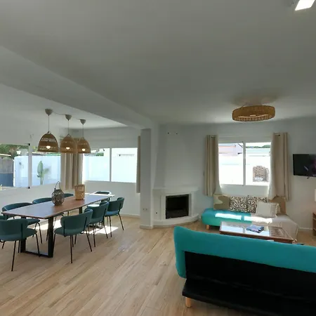 Holiday home Preciosa Independiente 100metros Playa 10personas, Free Parking, Fully Renovated Now